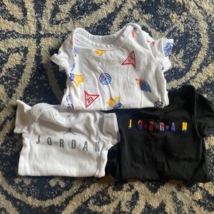 BUNDLE OF 0-3 MONTH BABY BOY CLOTHES
